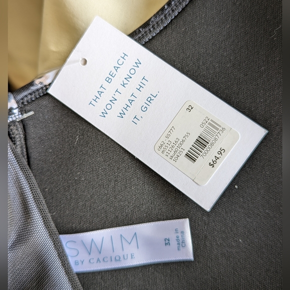 Women's Swim Top NWT - Picture 5 of 5